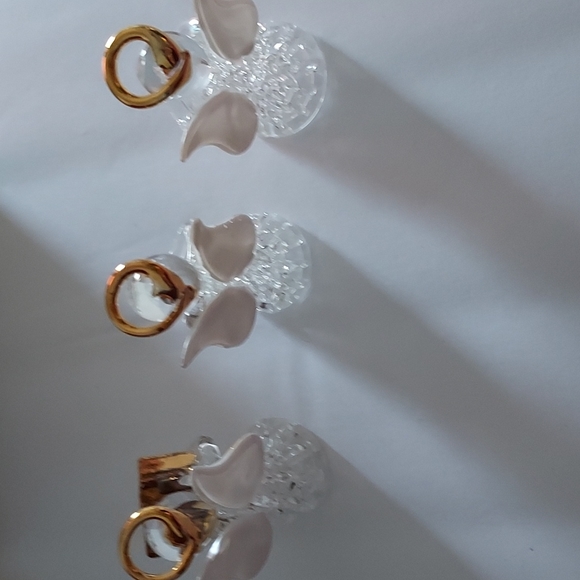 The Hope Chest 3 handmade Glass Angels inside of Music Box w/satin lining. - Picture 5 of 8